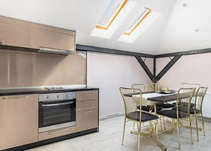 He-Ra Apartments With Free Parking